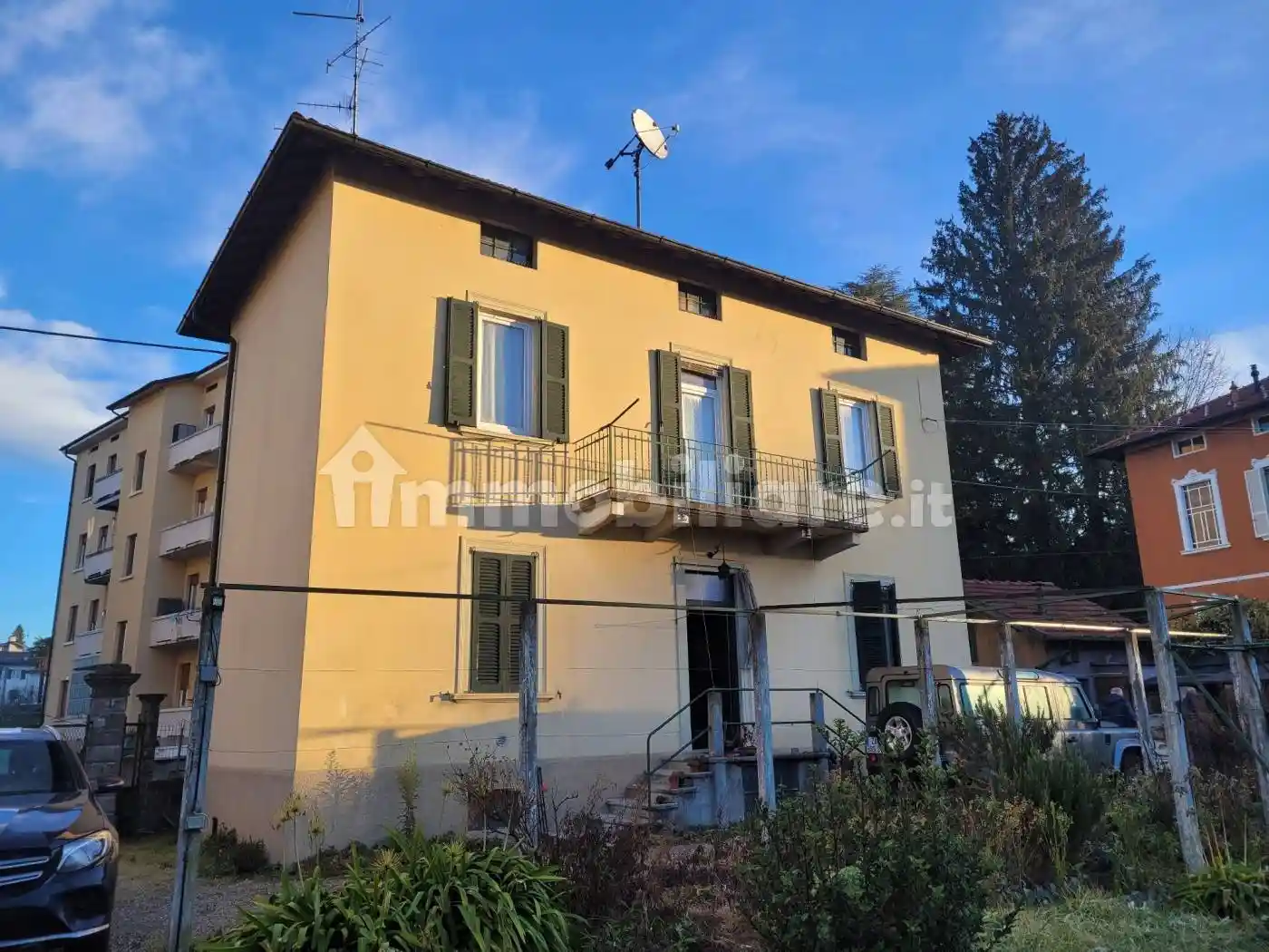 Casa indipendente in vendita a Malnate
