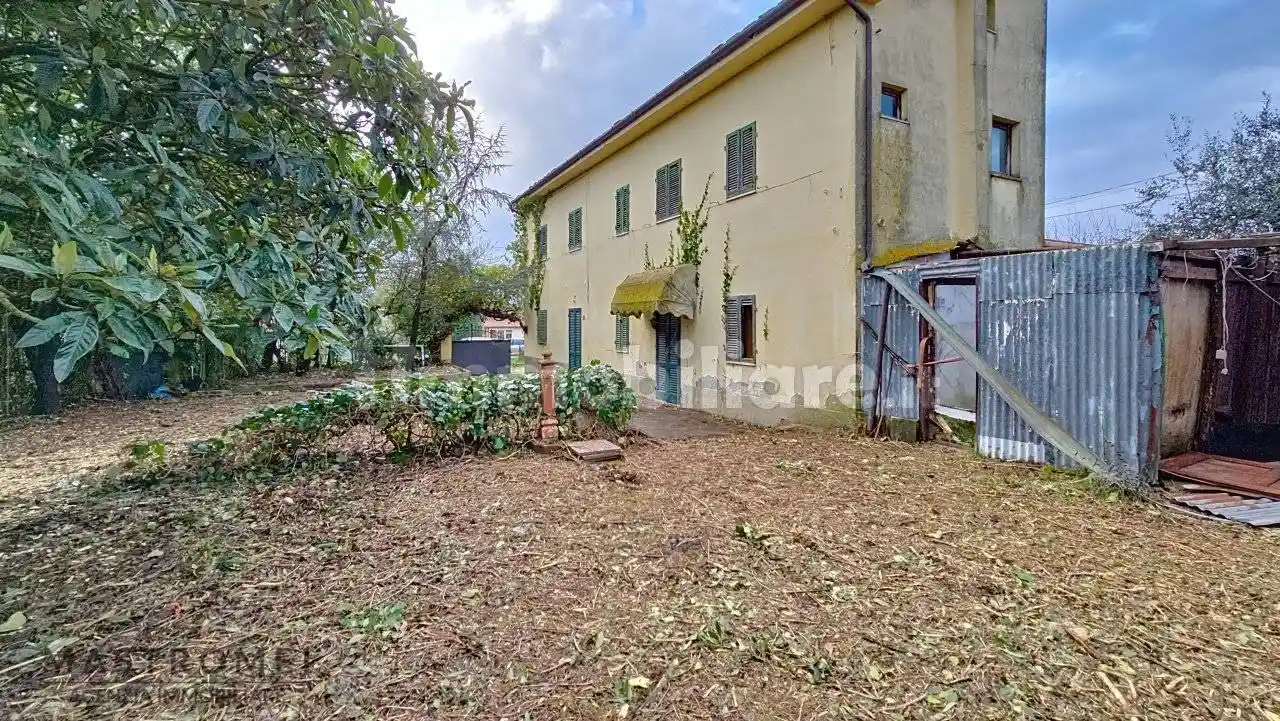 Casa indipendente in vendita a Montecarlo