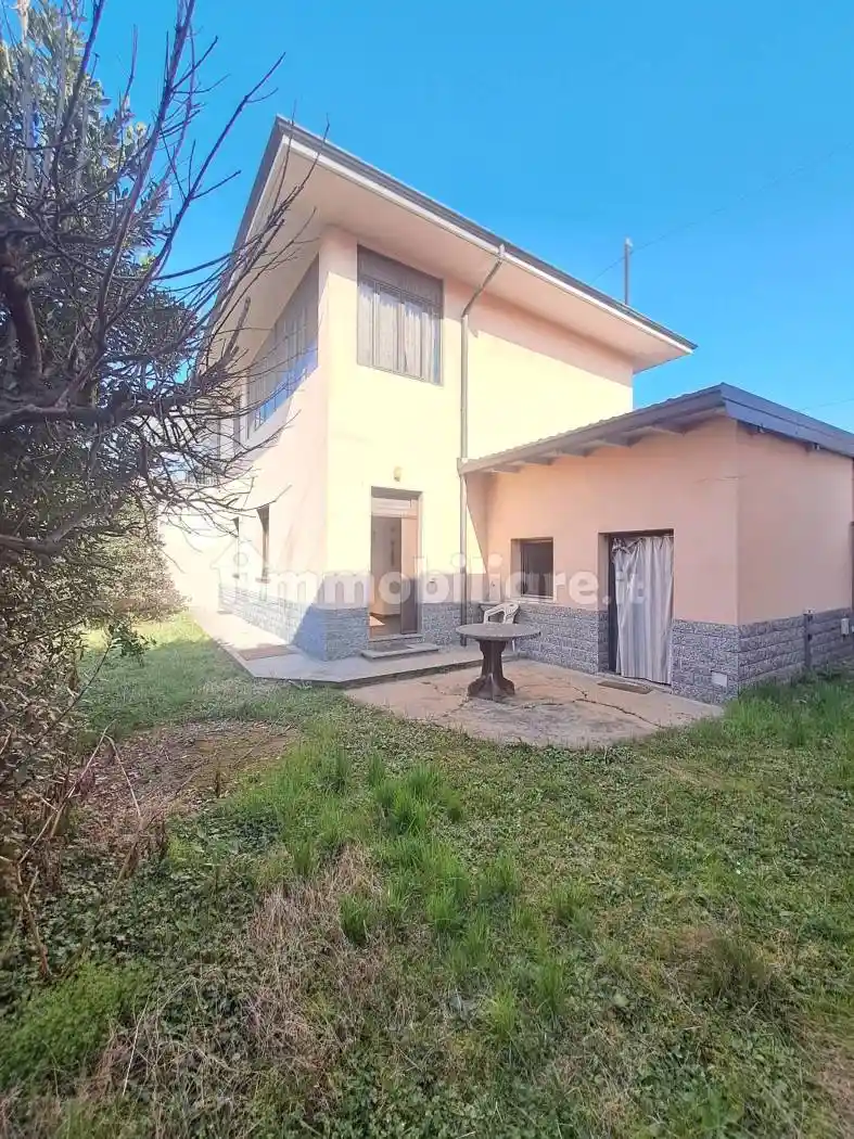 Casa indipendente in vendita a San Giorgio Su Legnano