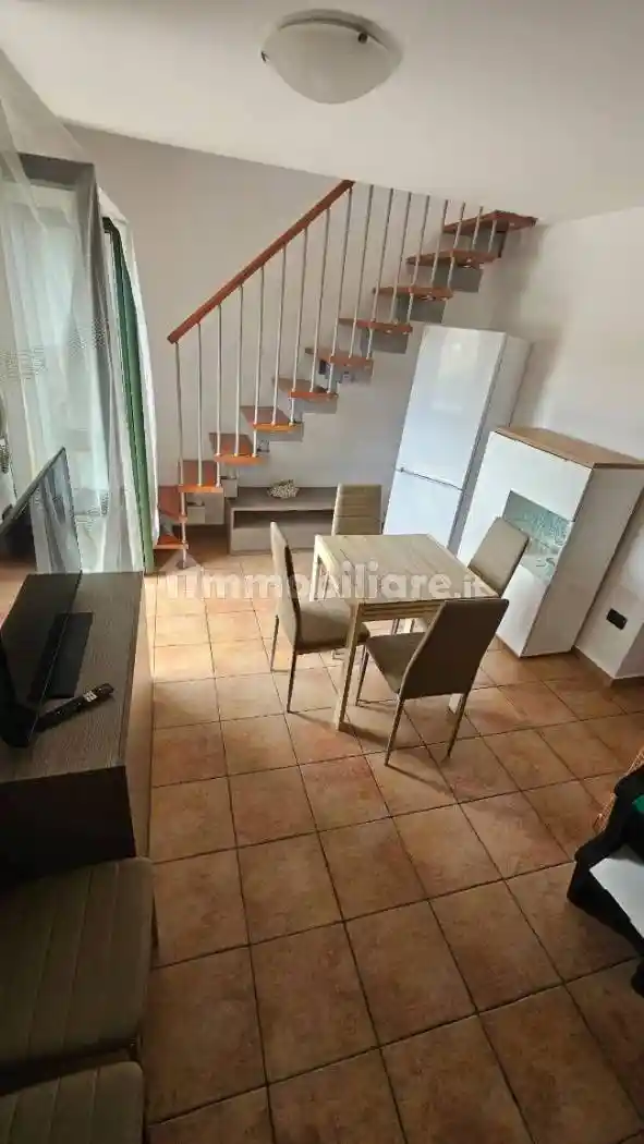 Appartamento in affitto a Campofelice di Roccella