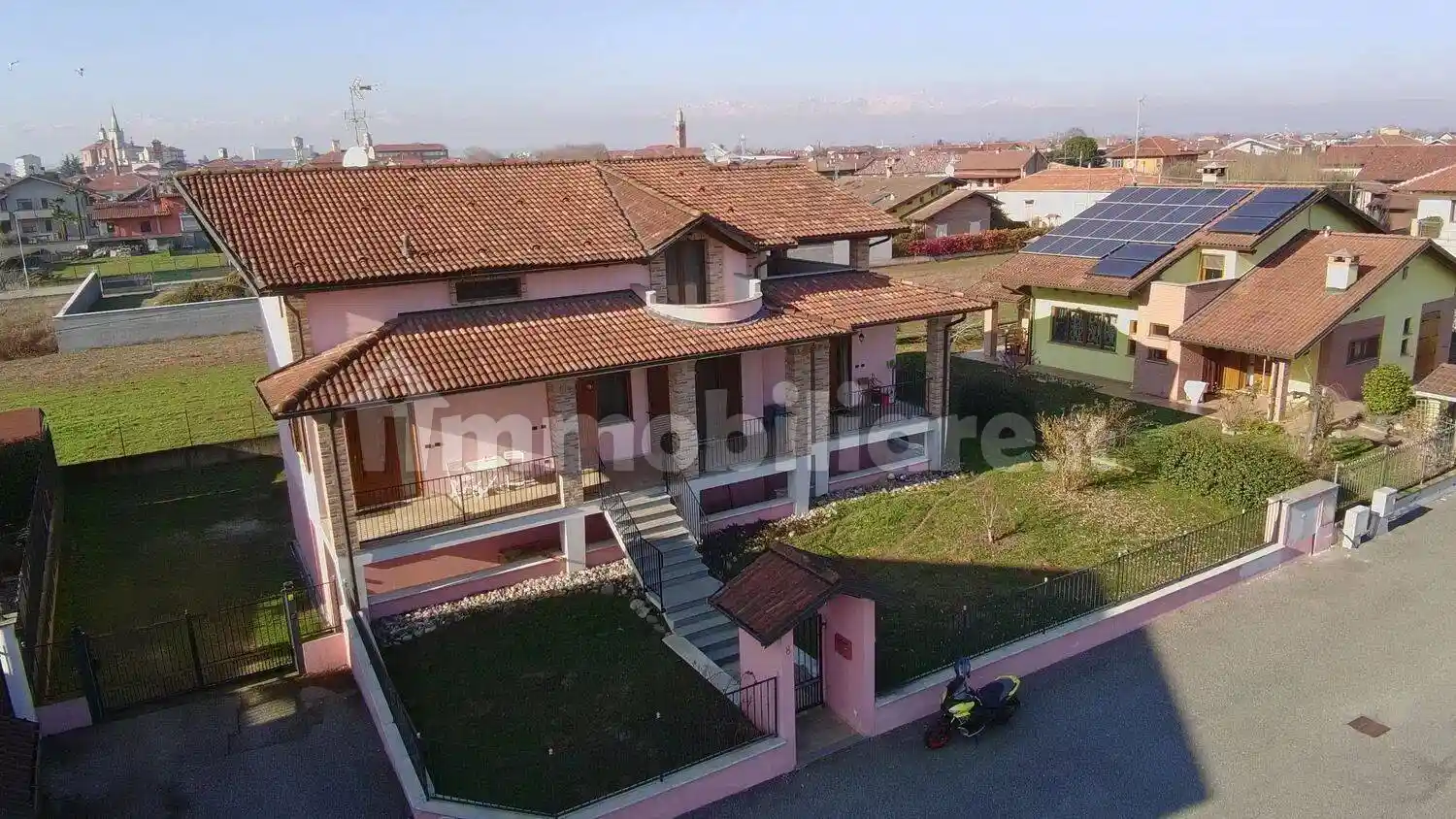 Villa in vendita a Livorno Ferraris