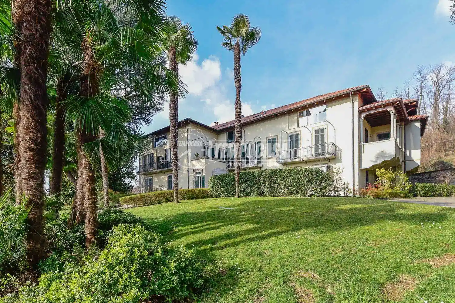 Appartamento in vendita a Capiago Intimiano