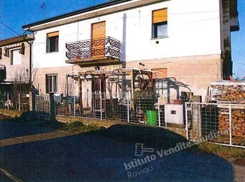 Palazzo - Stabile in asta a Villamarzana