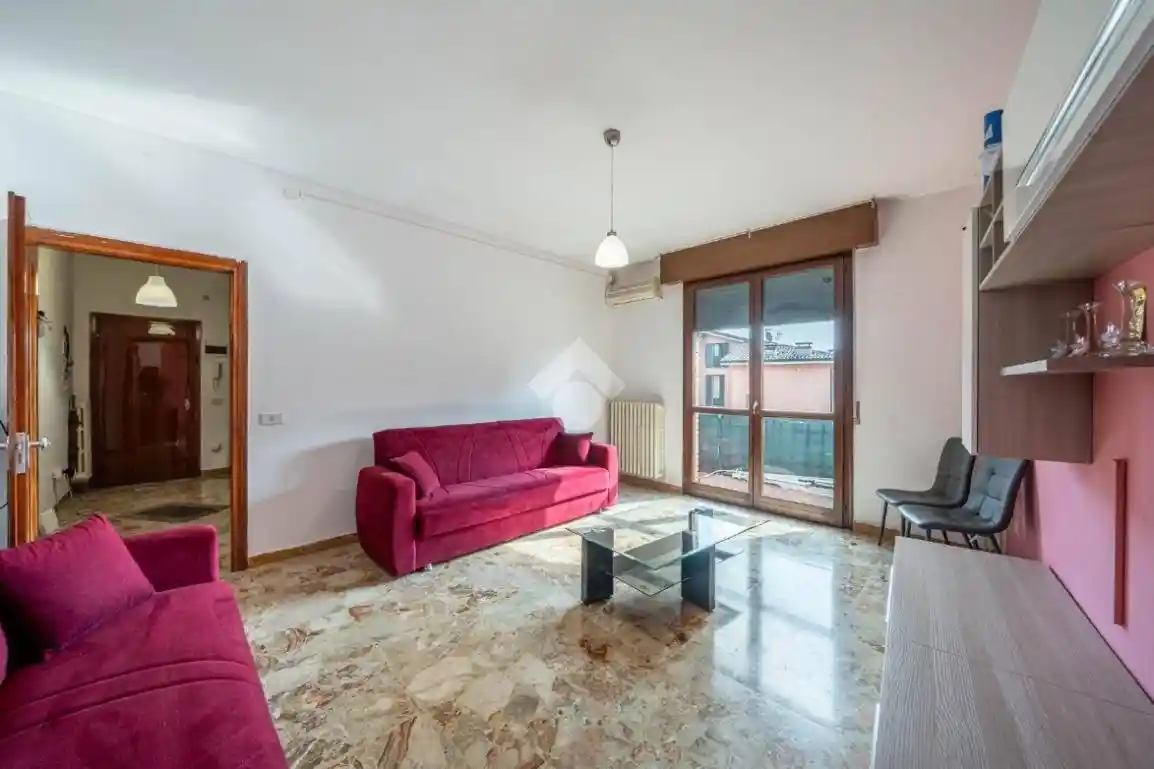 Appartamento in vendita a Montecchio Emilia