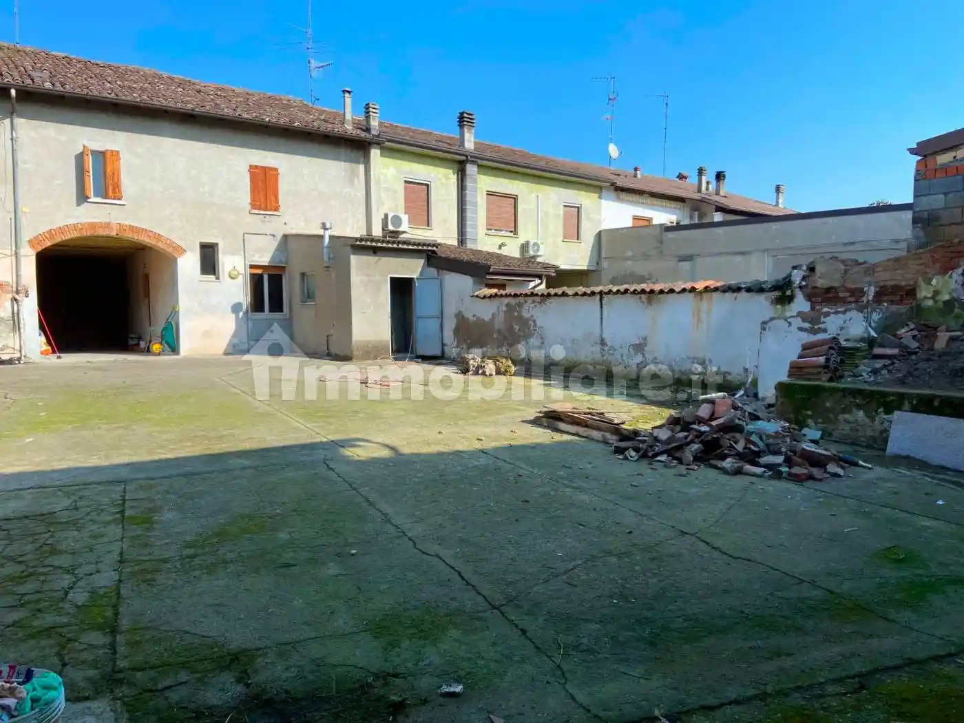 Terratetto unifamiliare via largo Vittoria 26, Isola Dovarese - foto 4