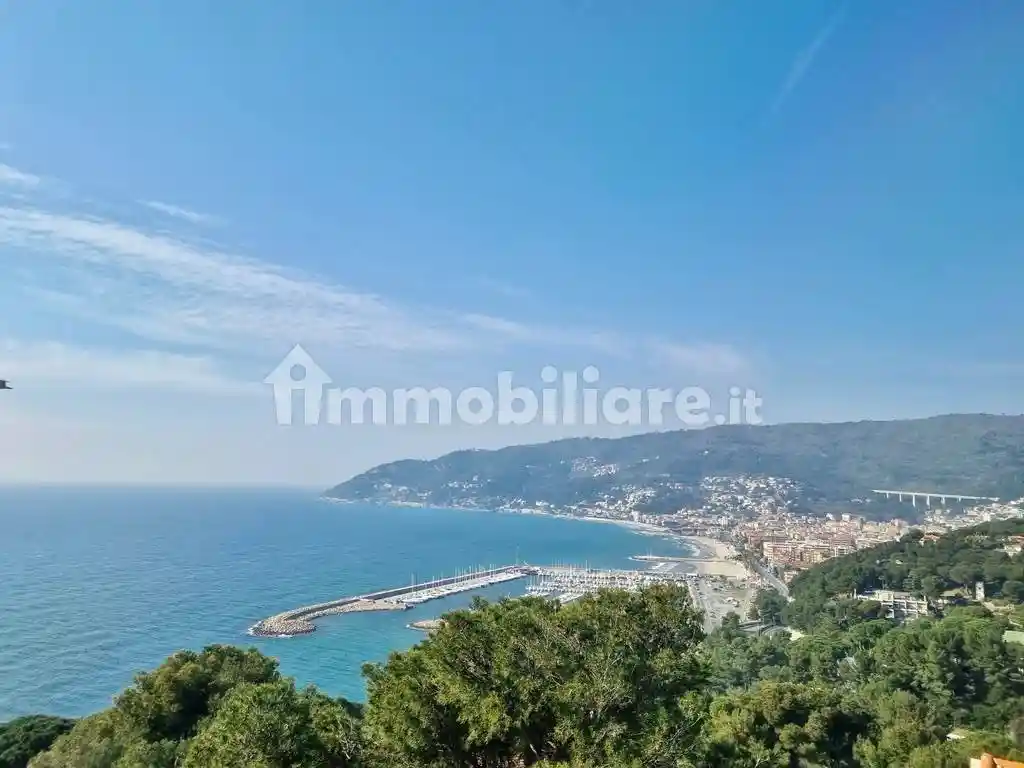 Villa in vendita a Andora