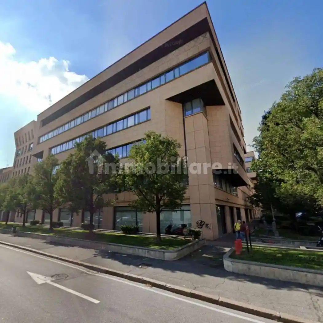 Palazzo - Edificio in vendita a Bergamo