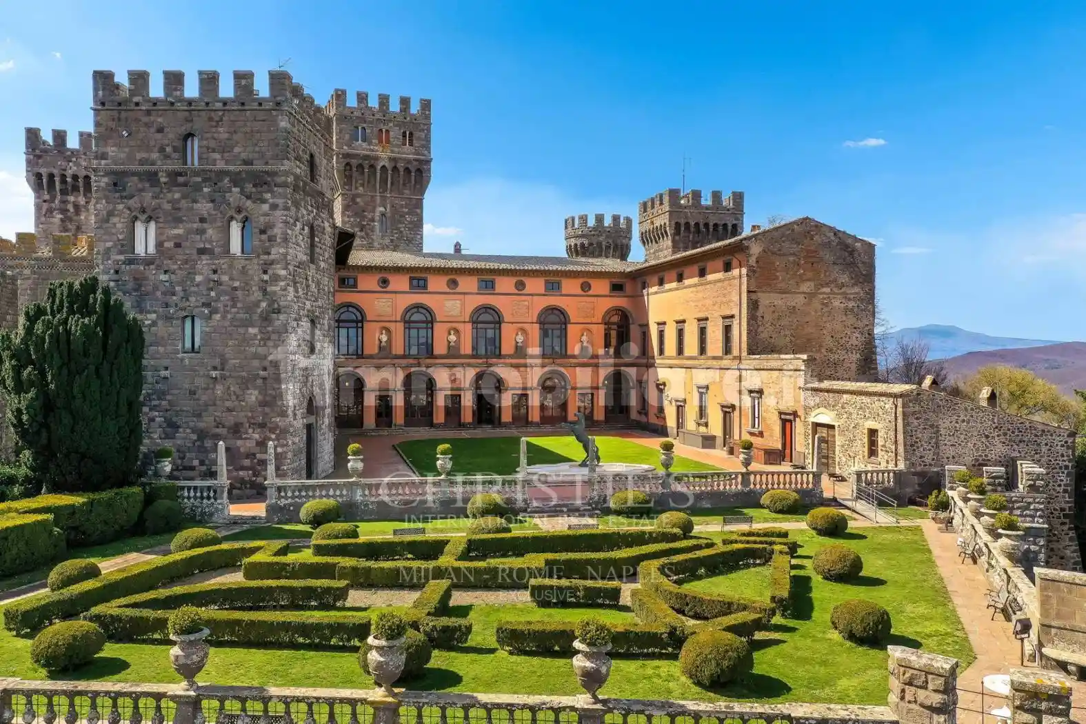 Palazzo - Edificio in vendita a Acquapendente