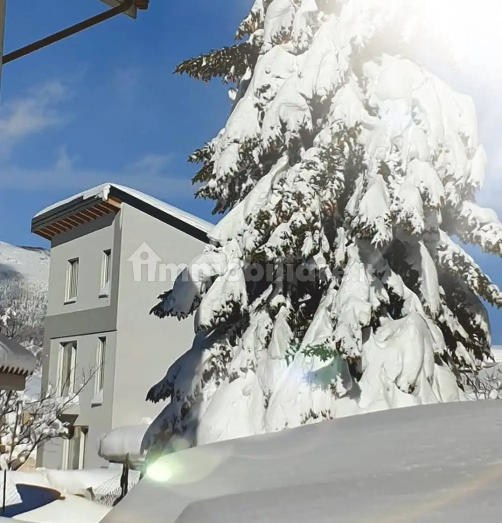 Villa in vendita a Ovindoli