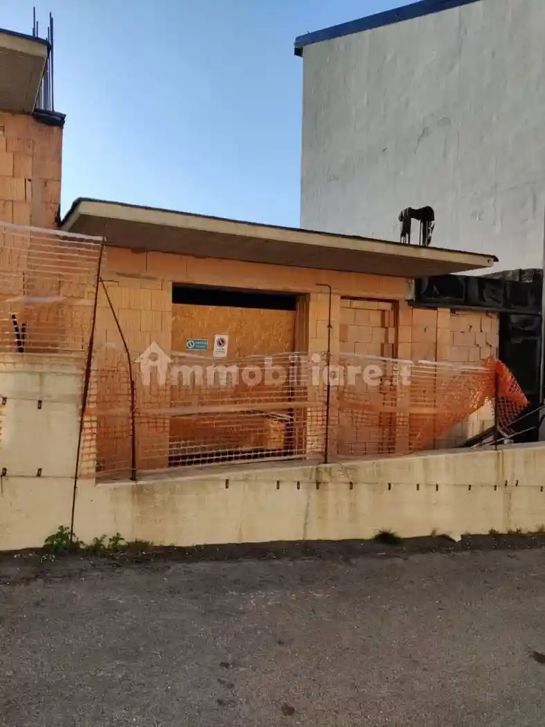 Villa bifamiliare via Giuseppe Faelli 12, Centro, Ovindoli - foto 2