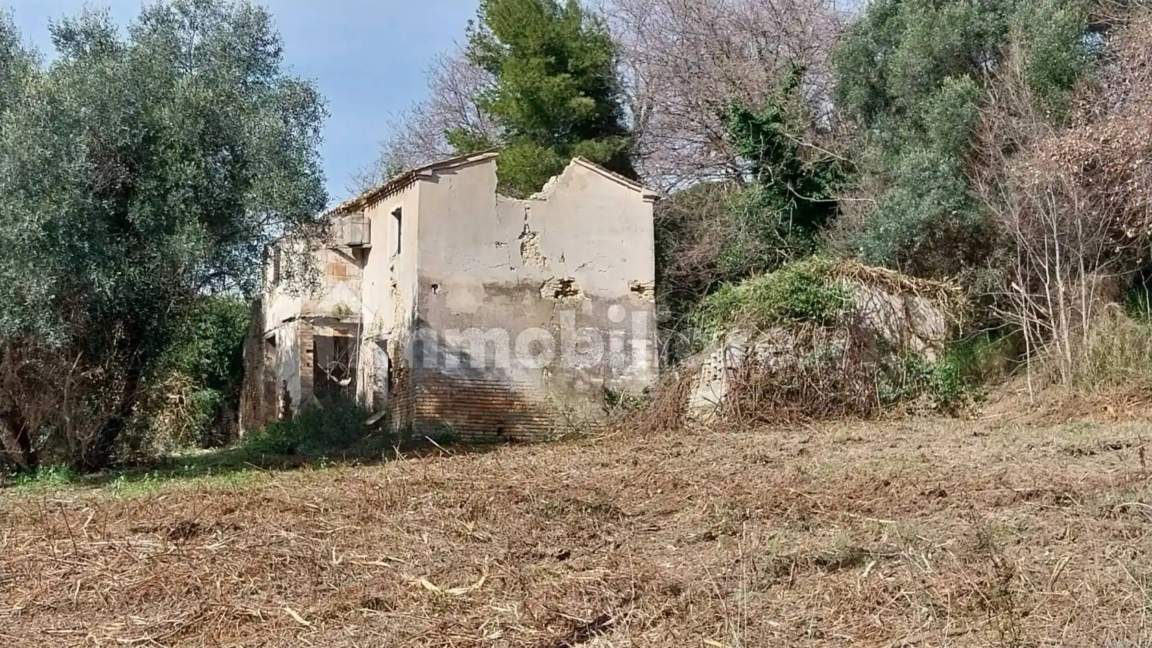 Rustico - Casale in vendita a Civitanova Marche