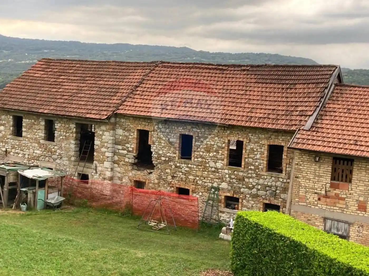 Rustico - Casale in vendita a Ponte nelle Alpi