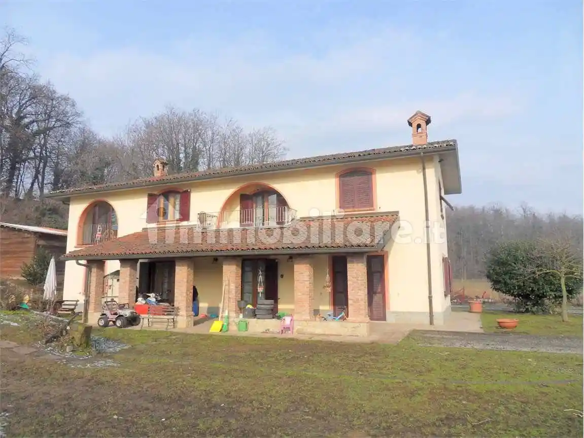 Villa in vendita a Serravalle Scrivia