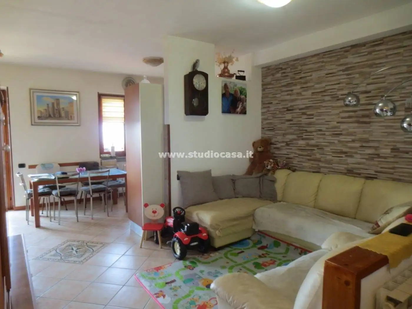 Appartamento in vendita a Carenno