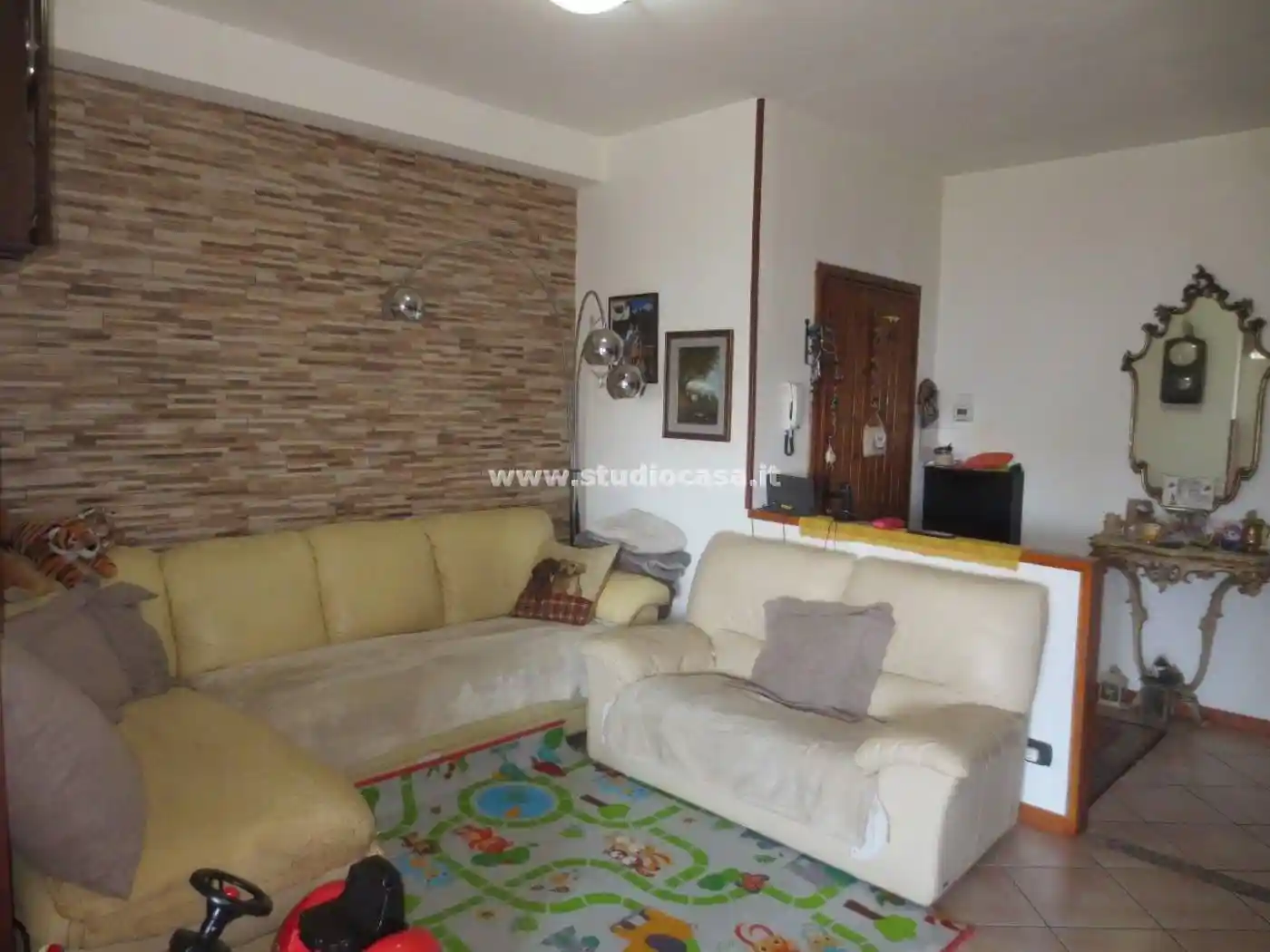 Trilocale primo piano, Centro, Carenno - foto 2