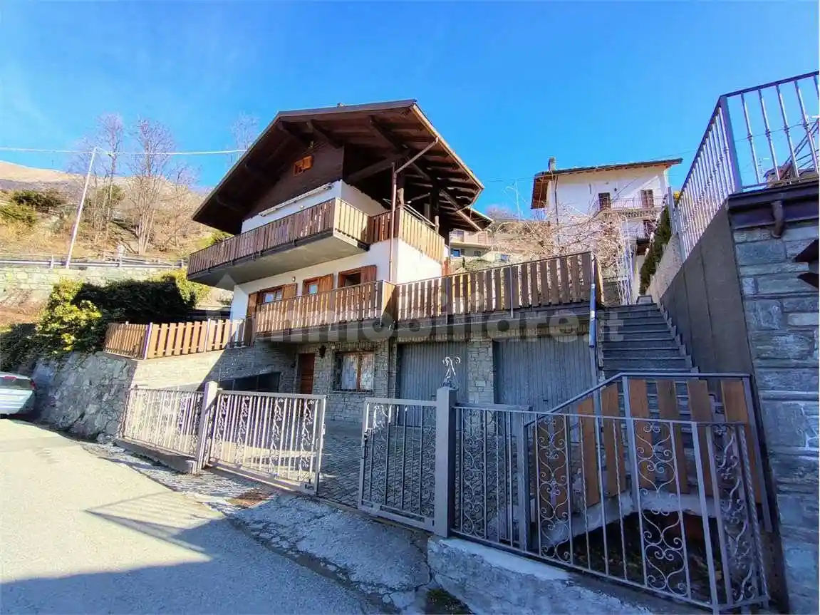 Villa in vendita a Saint-Vincent