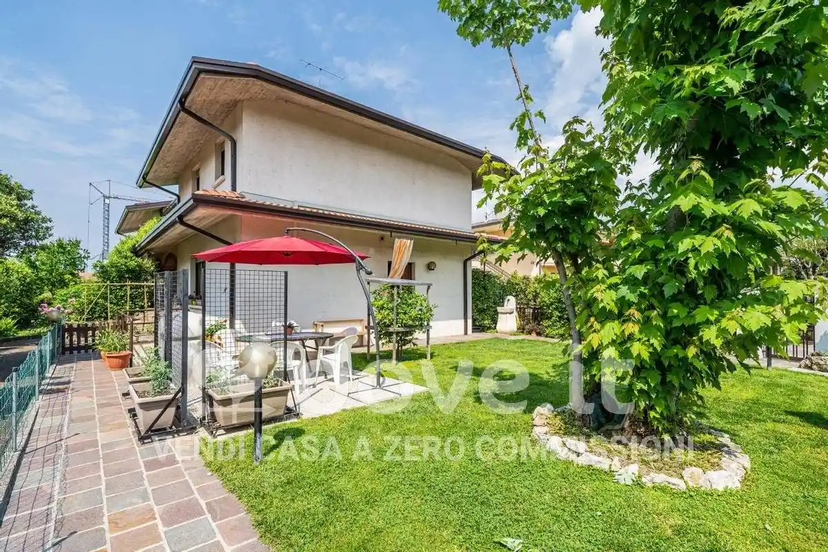 Villa in vendita a Sirmione
