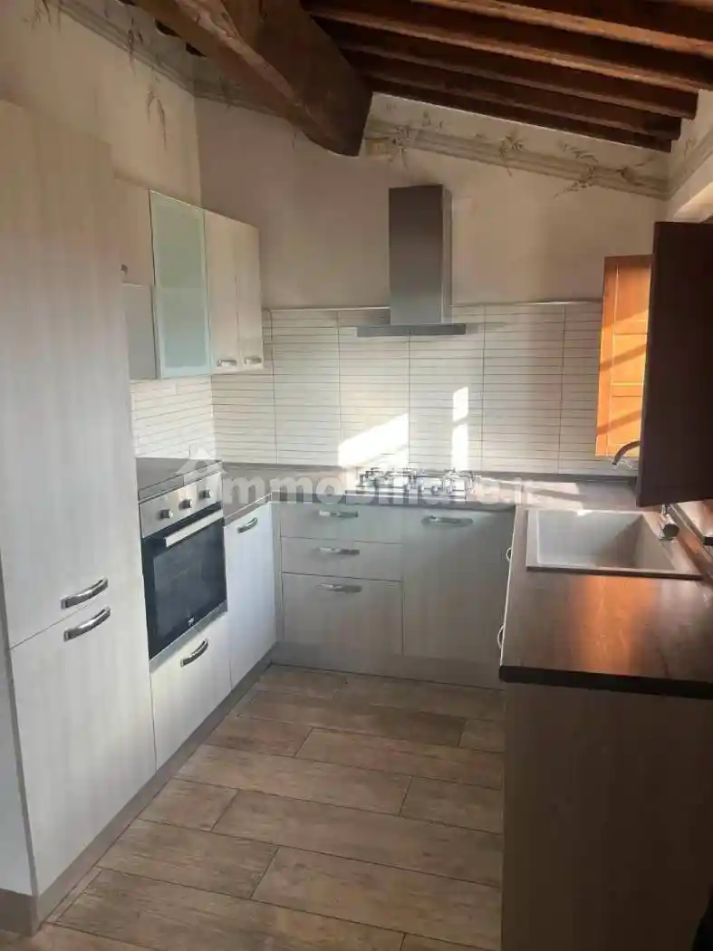 Appartamento in vendita a Vicopisano