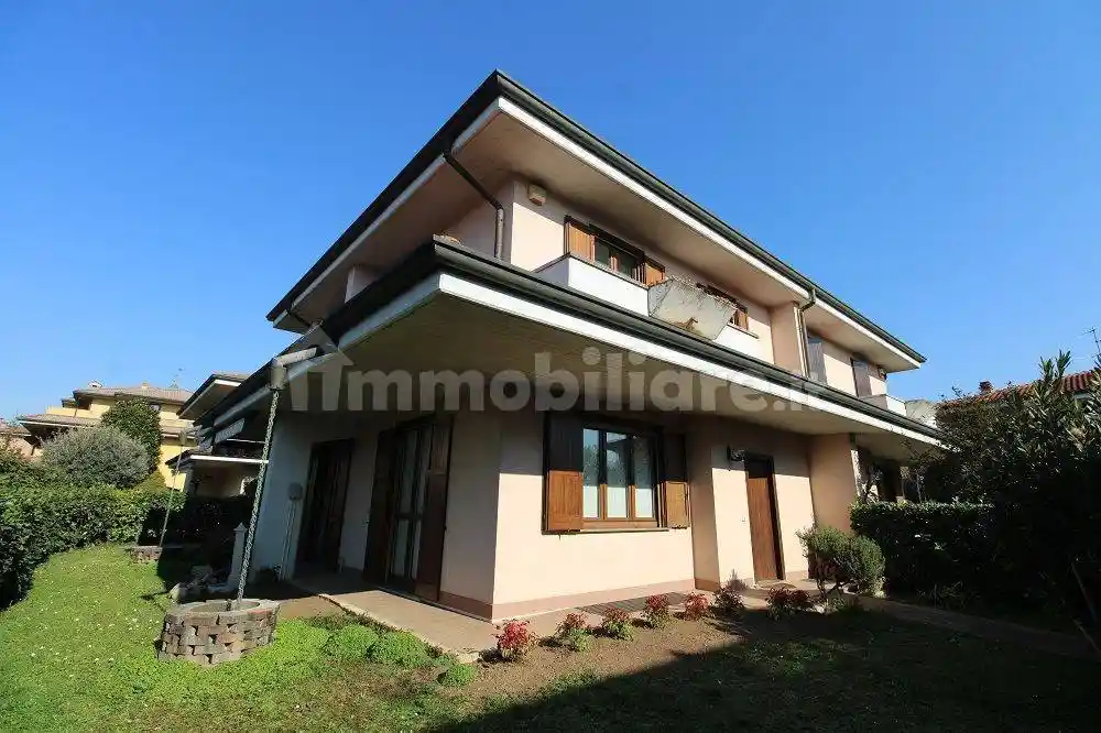 Villa in vendita a Basiano