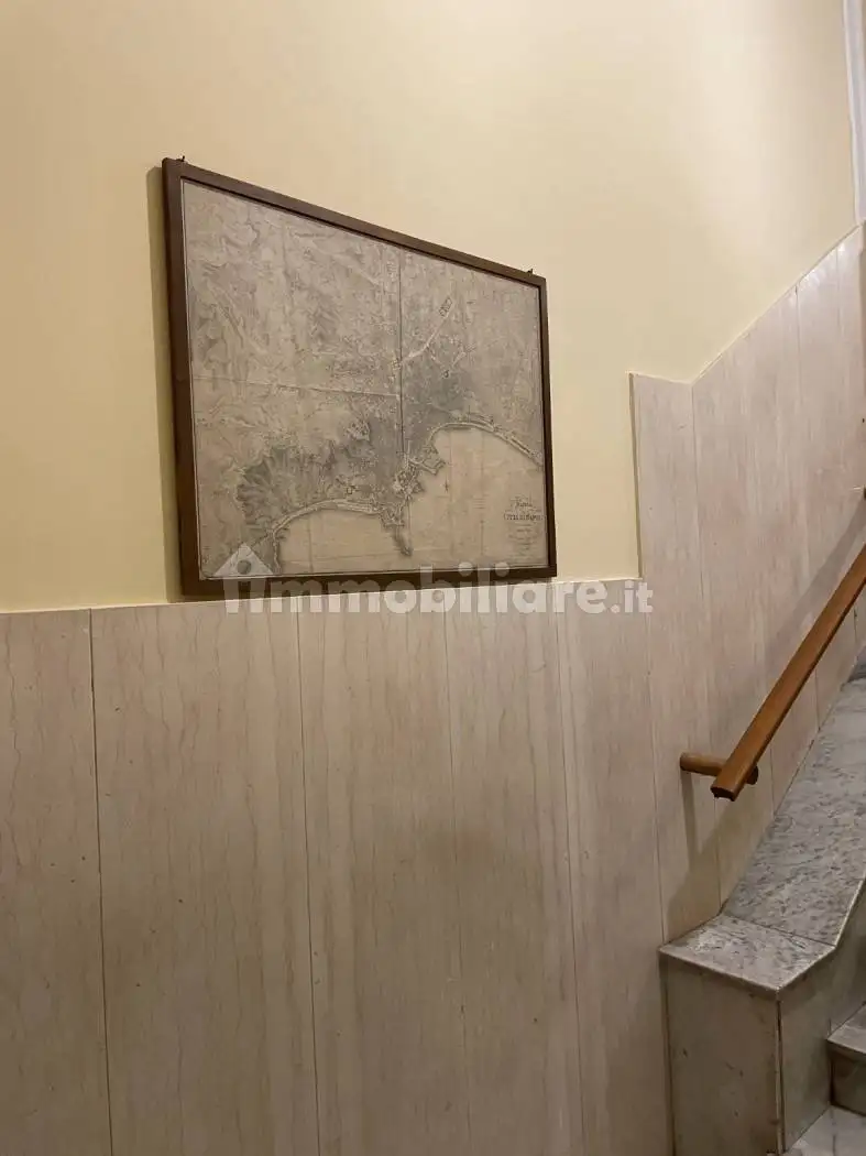 Appartamento in vendita a Napoli