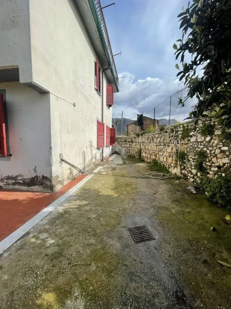 Palazzo - Edificio in Vendita - foto 2