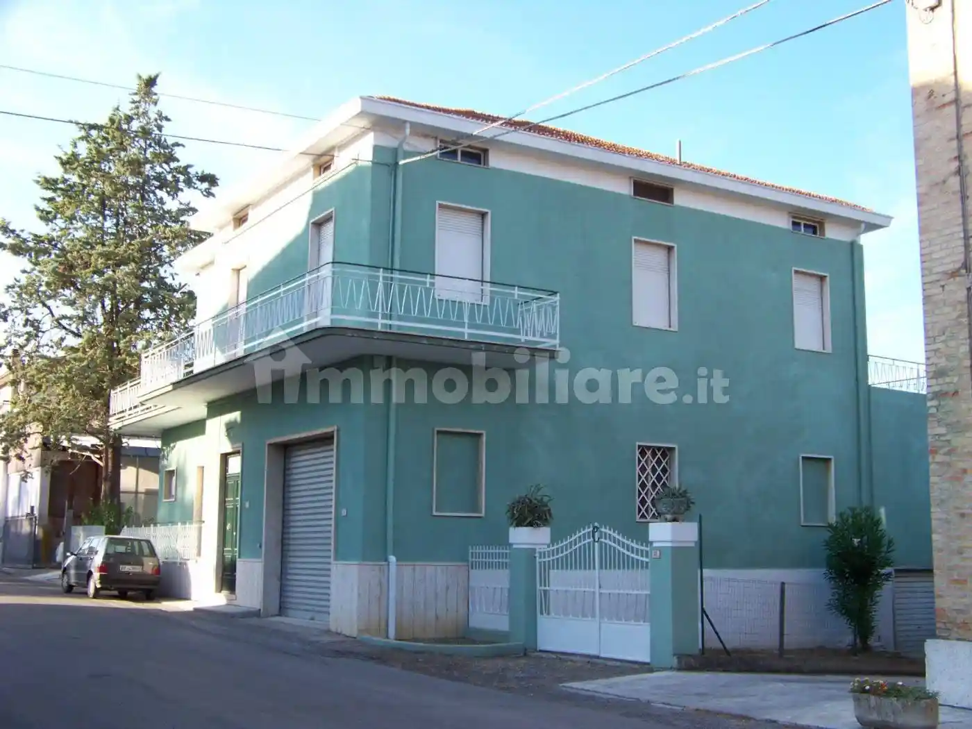 Palazzo - Edificio in vendita a Monsampolo del Tronto