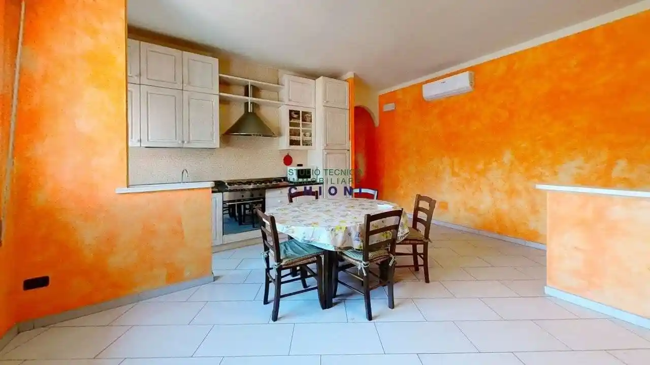 Appartamento in vendita a Montignoso