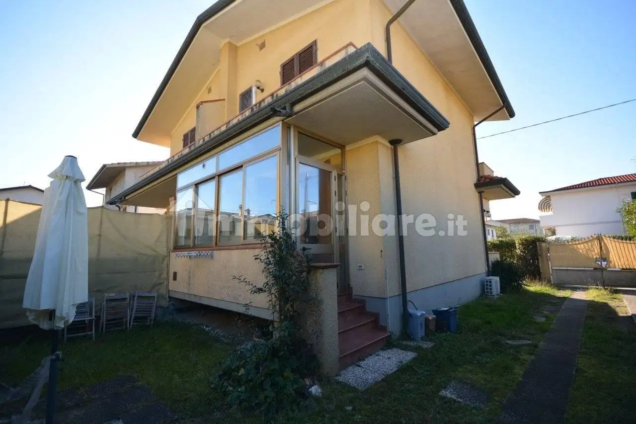 Villa a schiera 4 locali, buono stato, Montignoso - foto 4