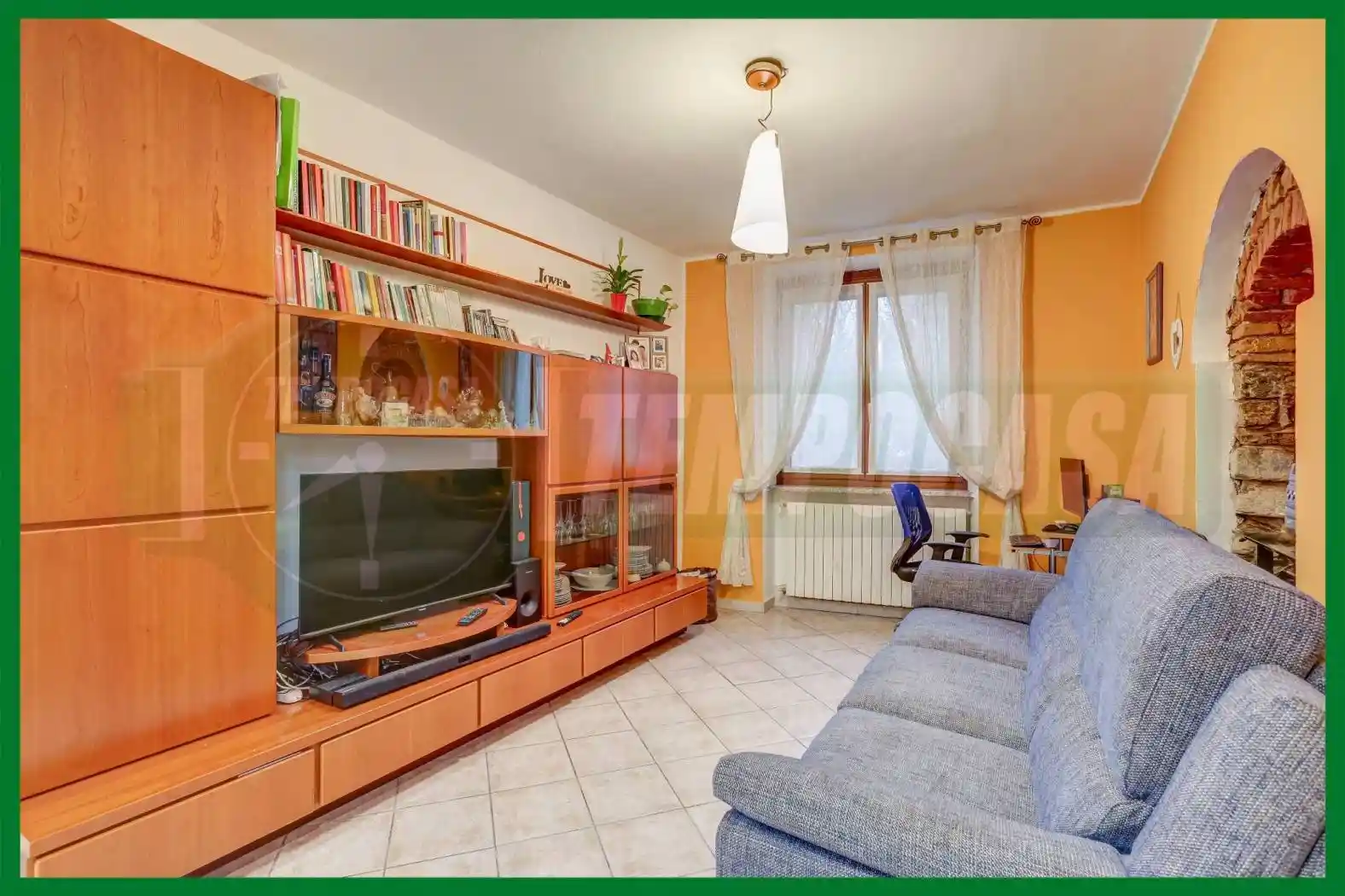 Appartamento in vendita a Cocquio-Trevisago