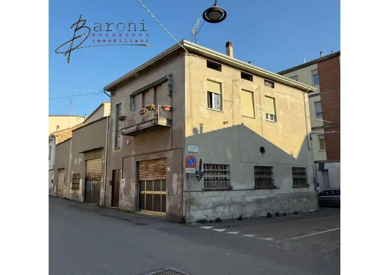 Palazzo - Edificio in vendita a Fidenza