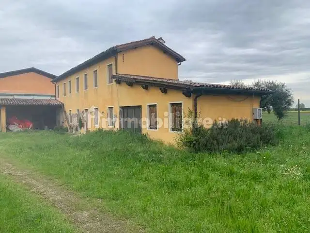 Rustico - Casale in vendita a Abano Terme