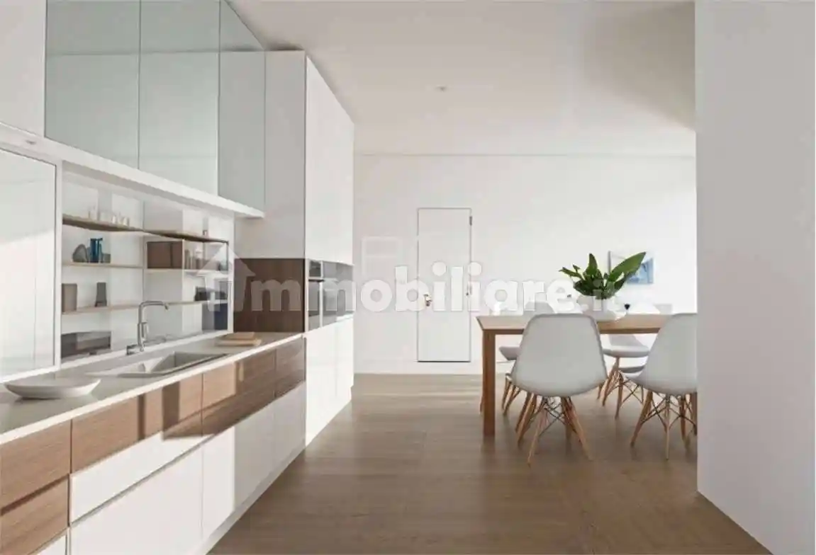 Appartamento in vendita a Desenzano del Garda