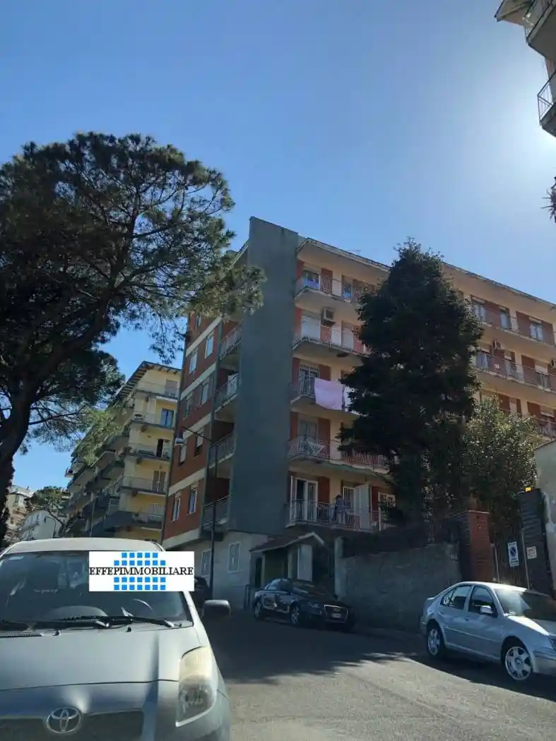Appartamento in affitto a Napoli