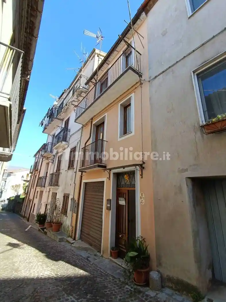 Casa indipendente in vendita a Lauria