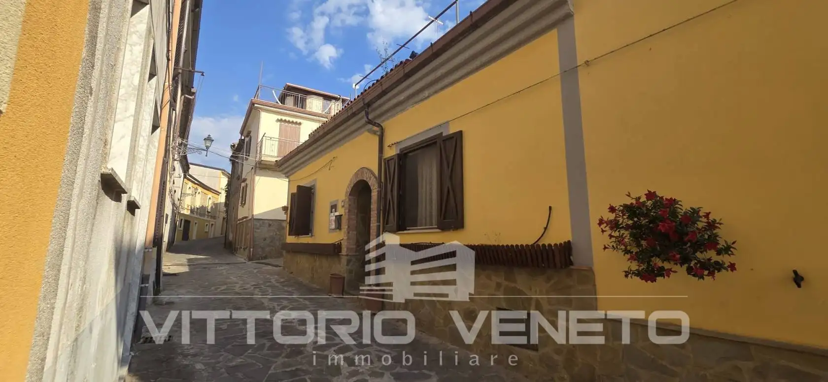 Villa in vendita a Laureana Cilento