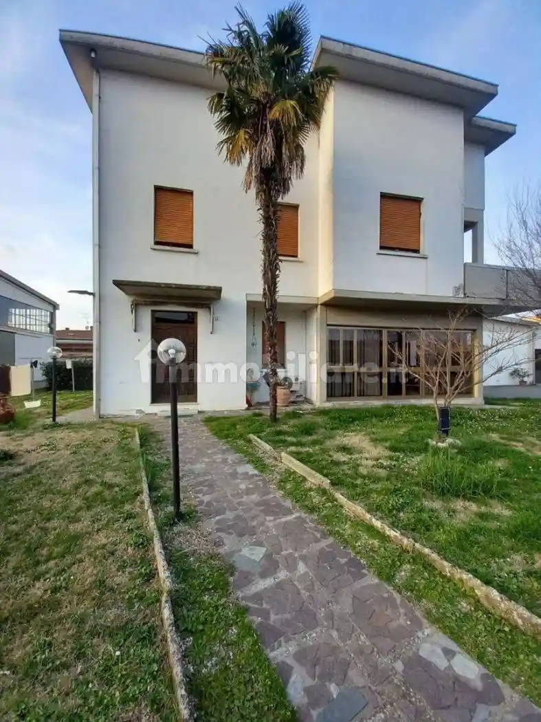 Villa in vendita a Fontanellato