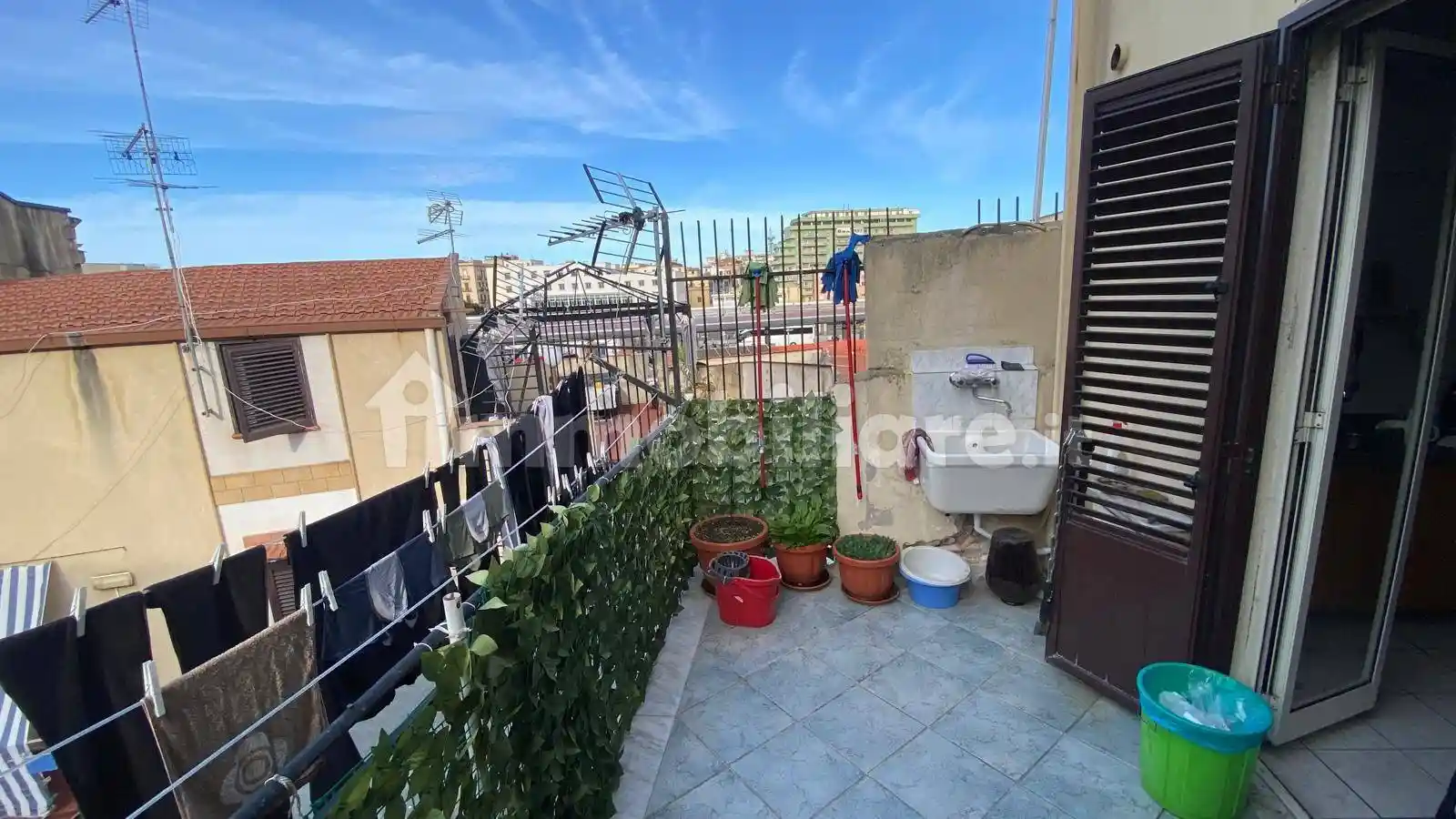 Palazzo - Edificio in vendita a Palermo