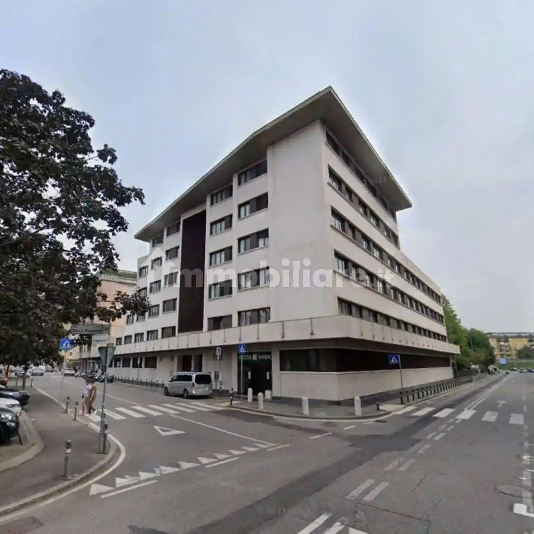 Palazzo - Edificio in vendita a Bergamo