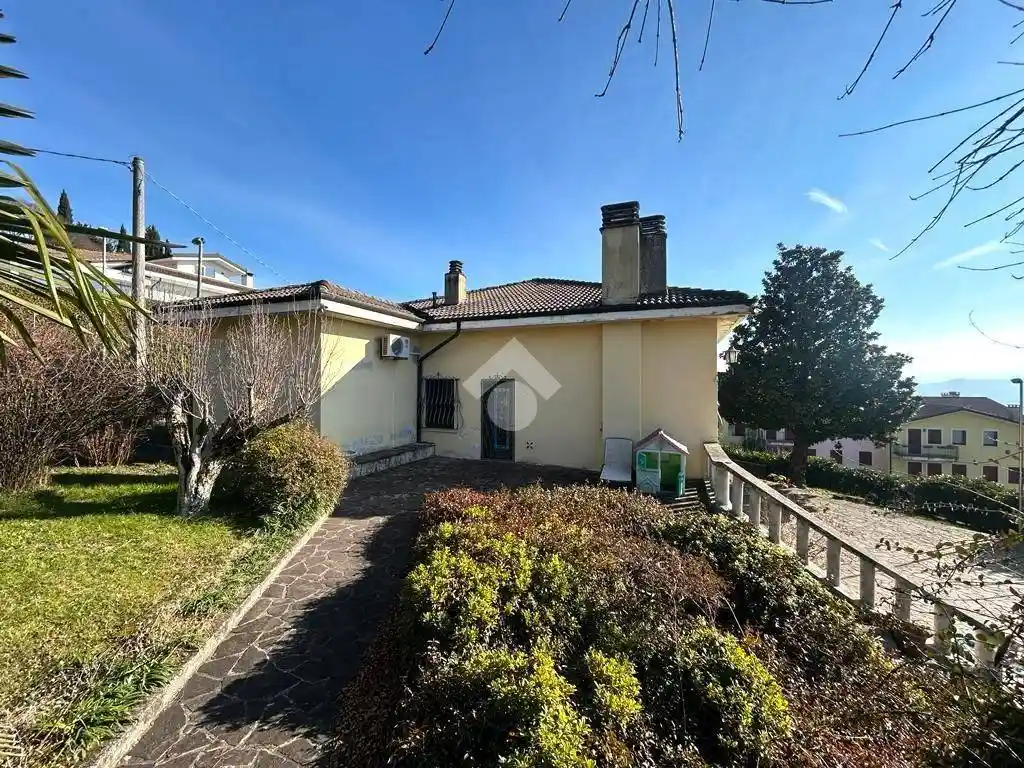 Villa in vendita a Creazzo