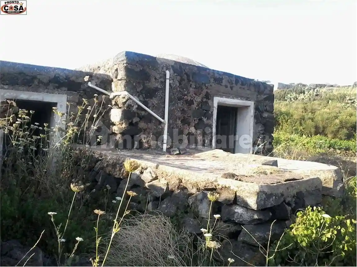 Casa indipendente in vendita a Pantelleria