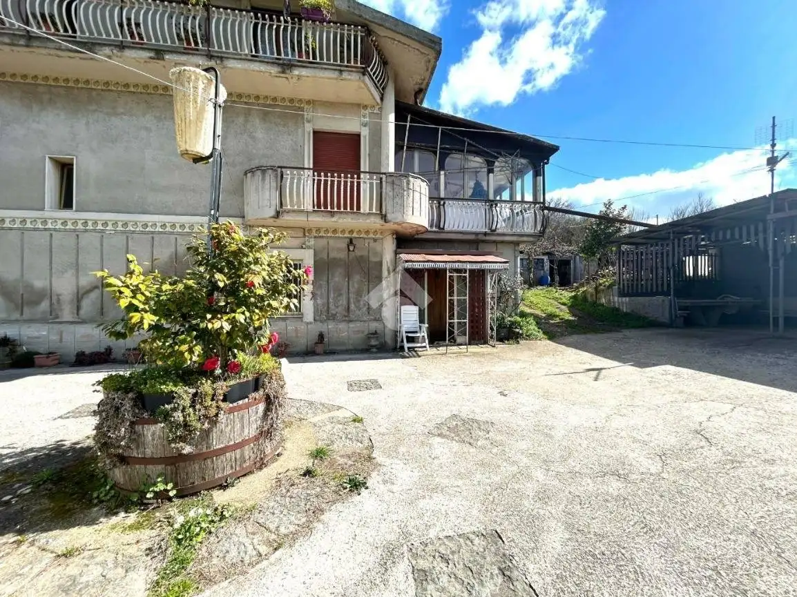 Villa in vendita a Aiello del Sabato