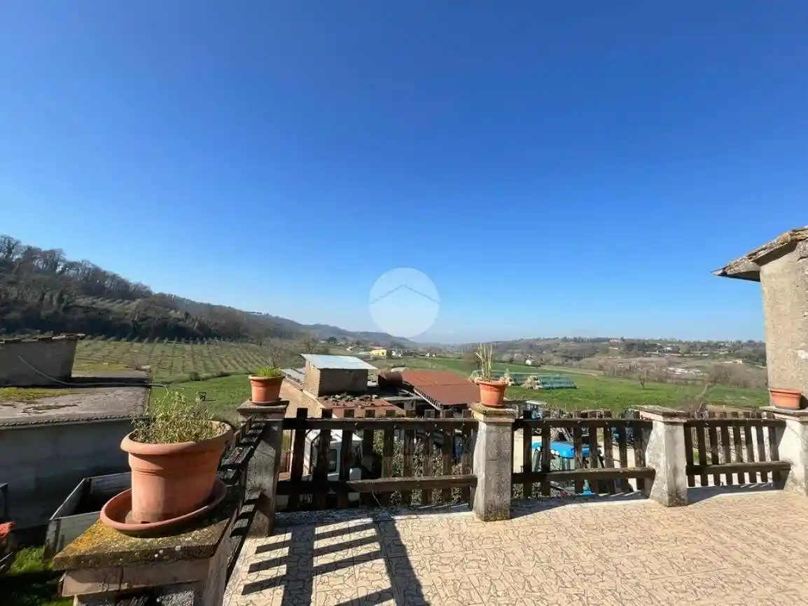 Rustico - Casale in vendita a Tarano