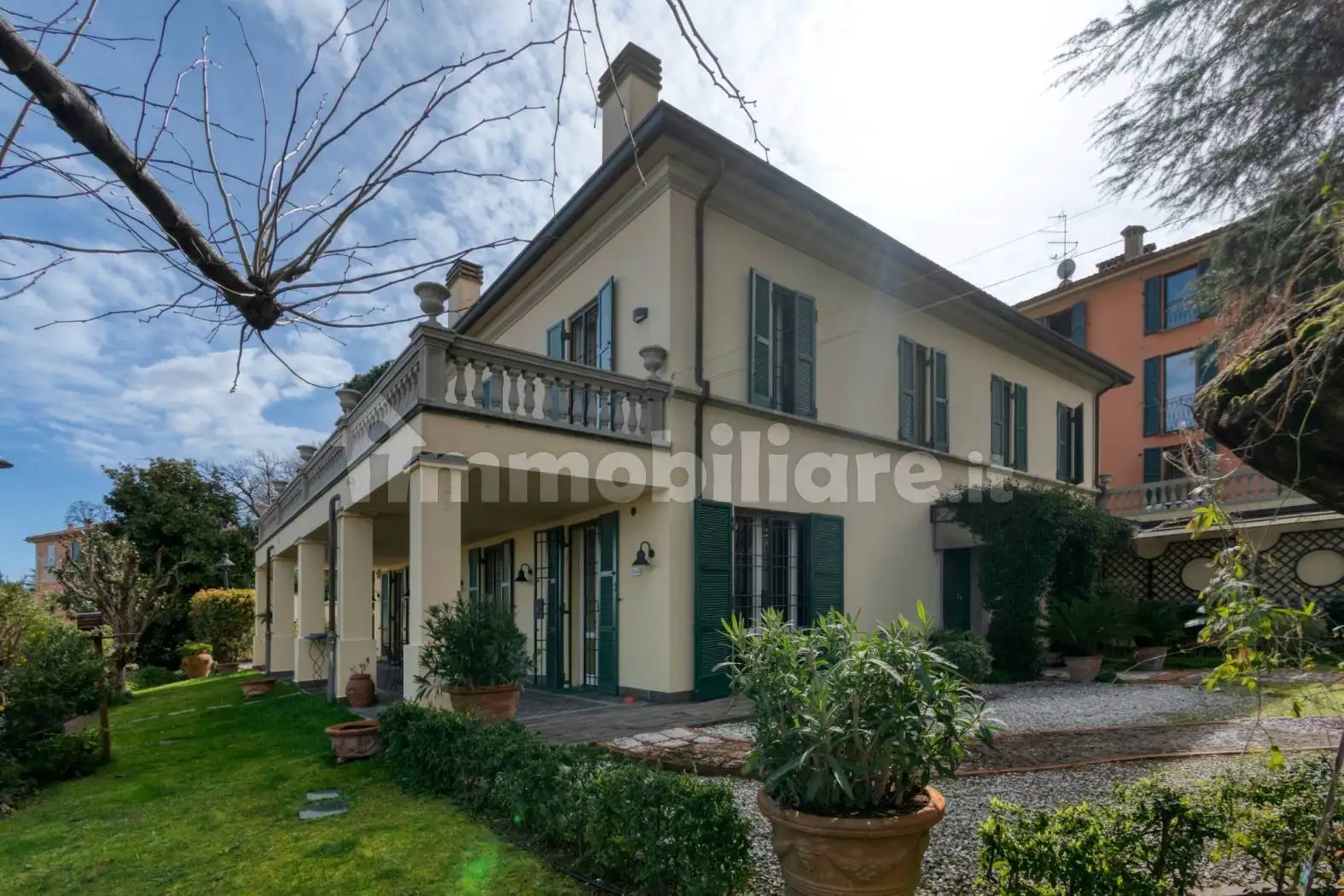 Villa in vendita a Bologna