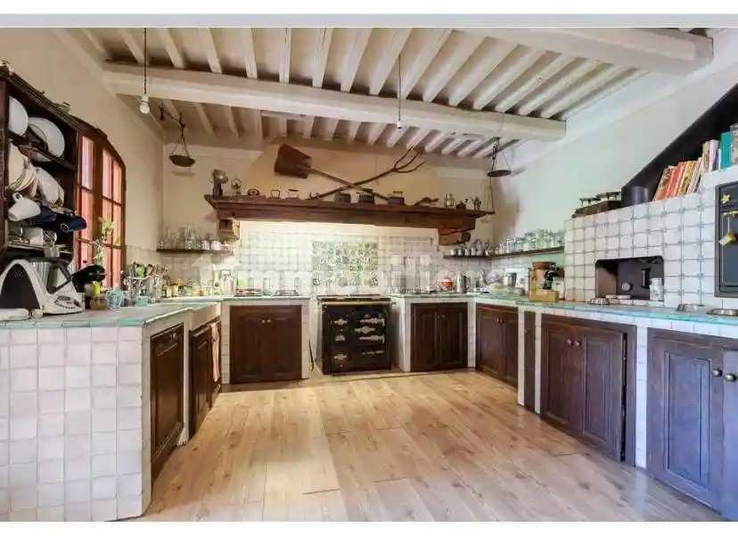 Villa unifamiliare 580 m², San Lorenzo a Vaccoli, Lucca - foto 3