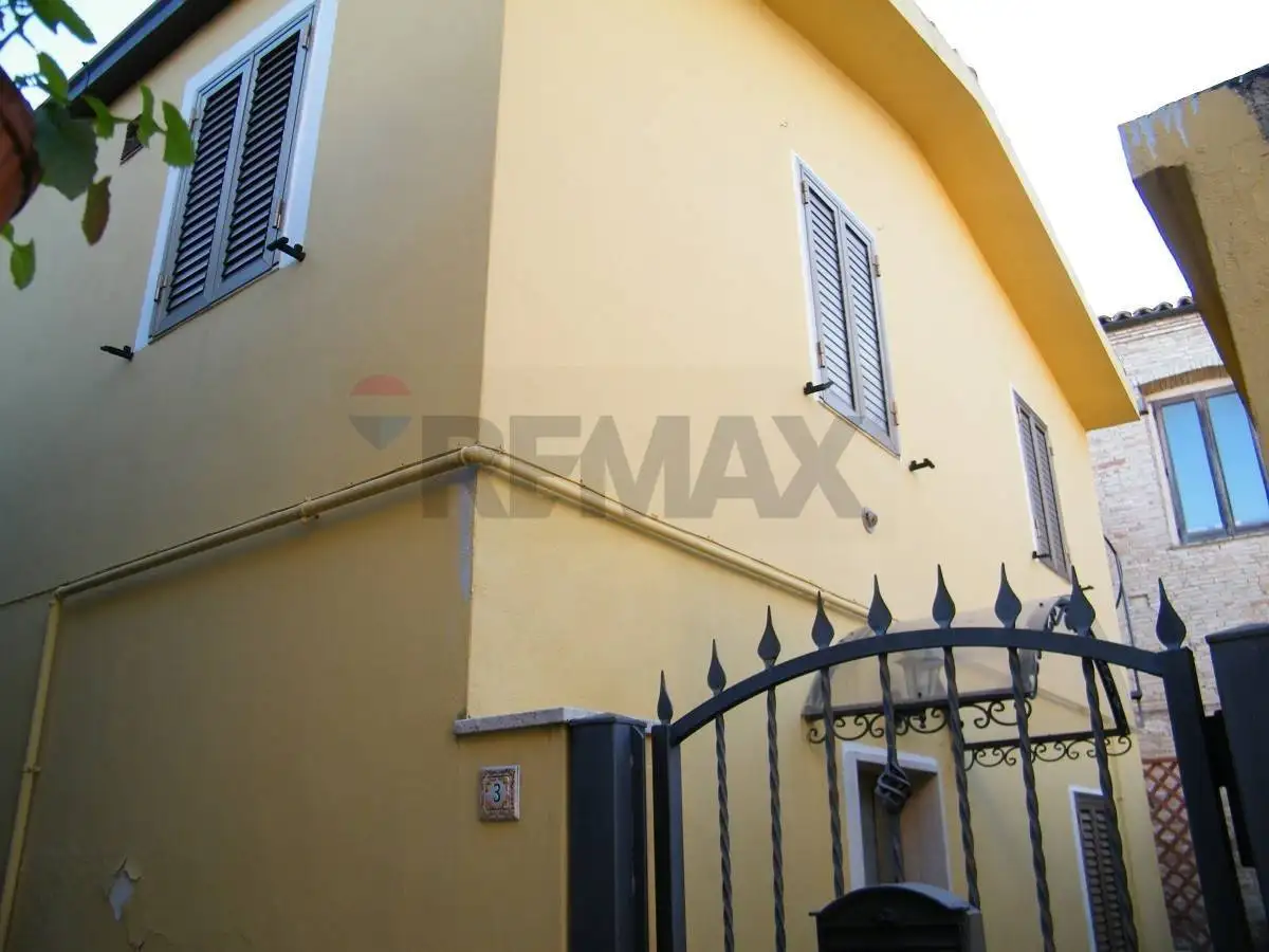 Casa indipendente in vendita a Bucchianico