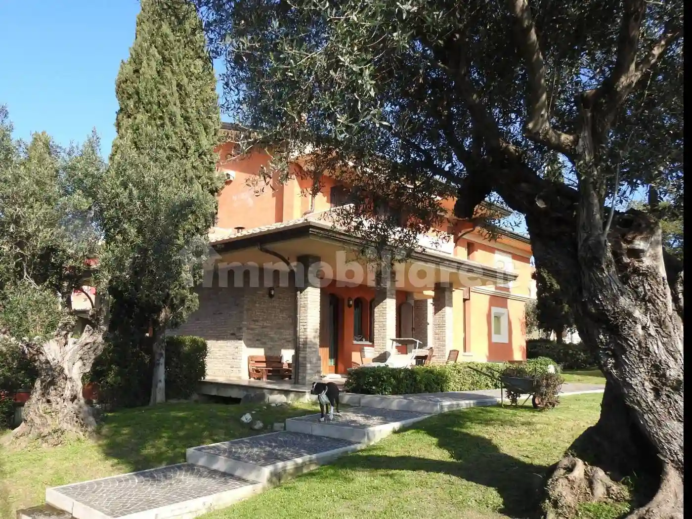 Villa - foto 2