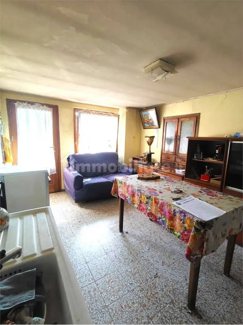 Terratetto unifamiliare frazione Chatagnaire, Challand-Saint-Victor - foto 4