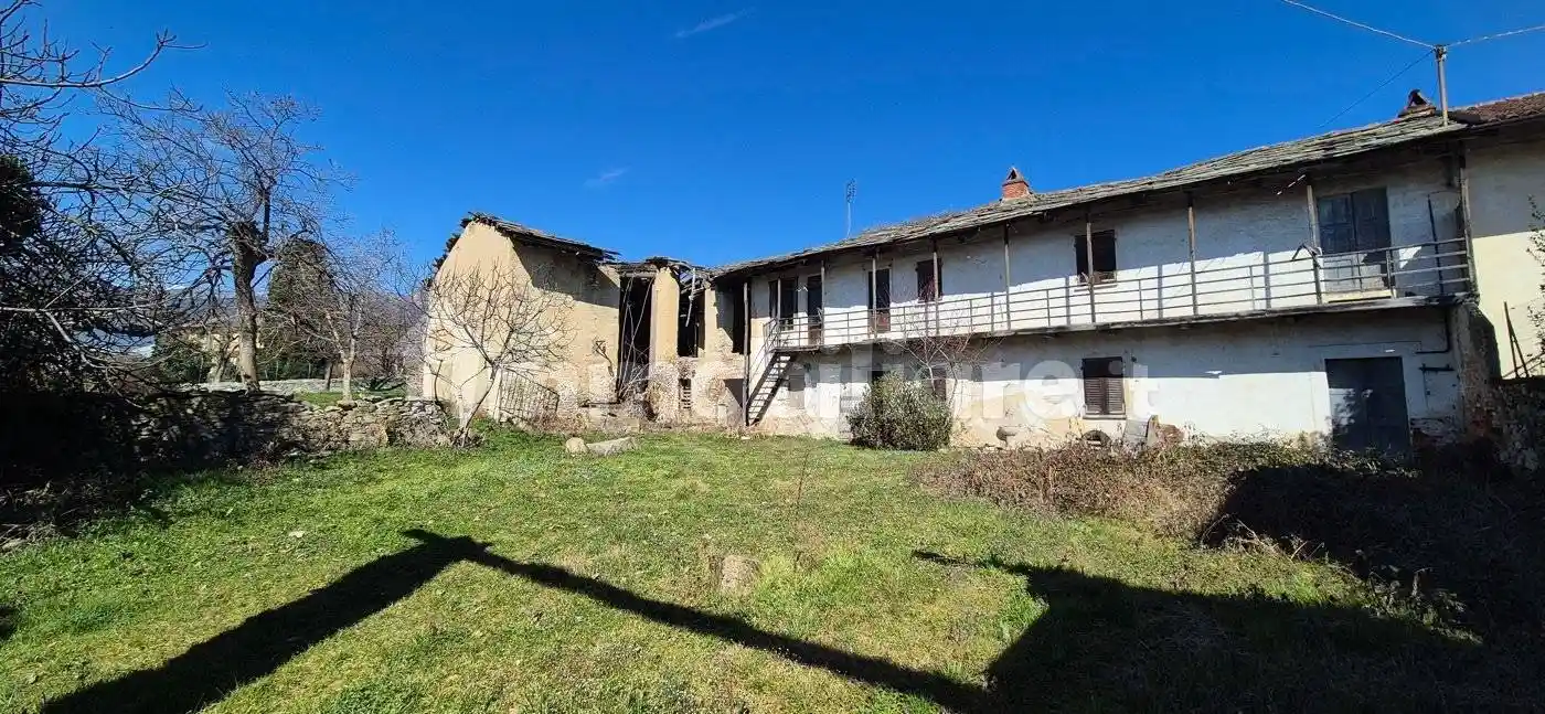 Rustico - Casale in vendita a Frossasco