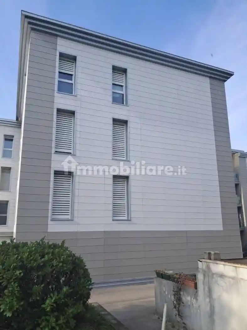 Appartamento in vendita a Desenzano del Garda