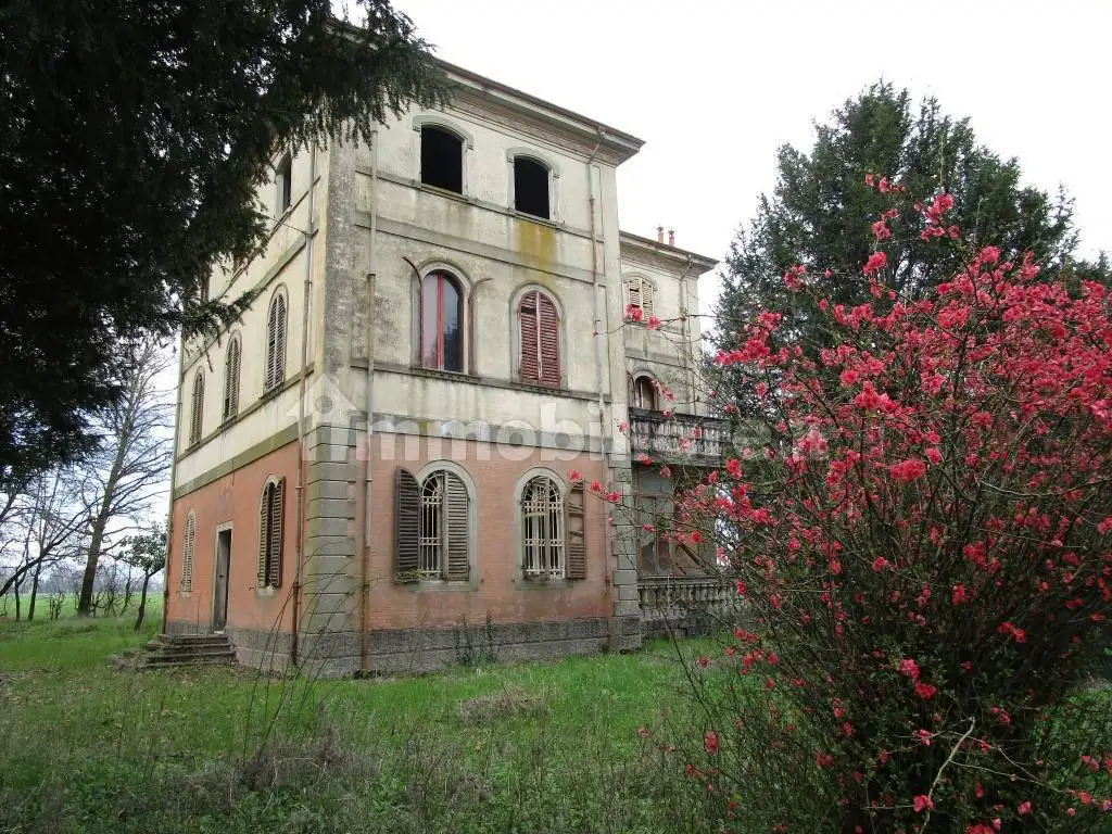 Villa in vendita a Modena